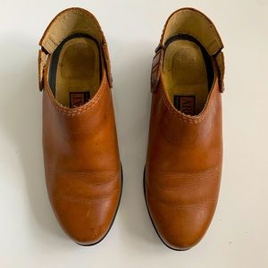 Ariat brown leather clogs